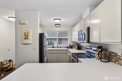 730 SE 8th Avenue Oak Harbor WA 98277