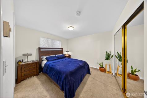730 SE 8th Avenue Oak Harbor WA 98277