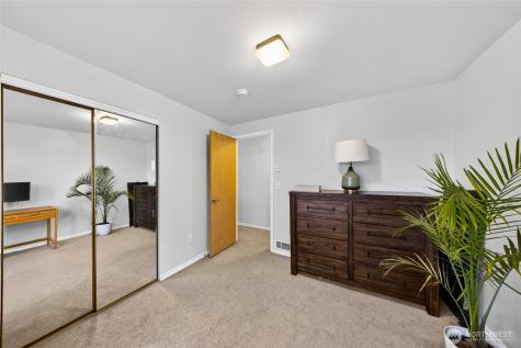 730 SE 8th Avenue Oak Harbor WA 98277