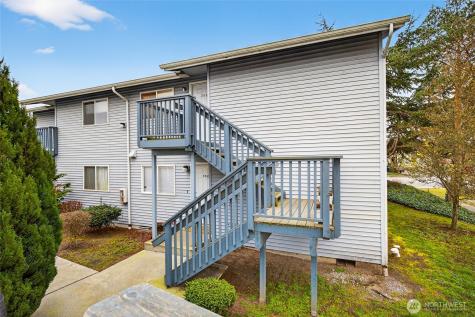 730 SE 8th Avenue Oak Harbor WA 98277