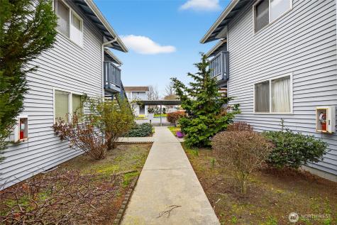 730 SE 8th Avenue Oak Harbor WA 98277