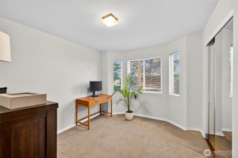 730 SE 8th Avenue Oak Harbor WA 98277
