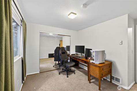 730 SE 8th Avenue Oak Harbor WA 98277