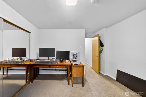 730 SE 8th Avenue Oak Harbor WA 98277