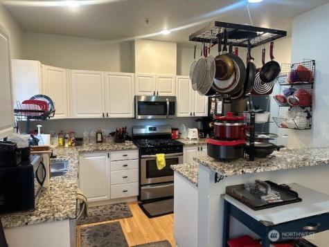 22715 43rd Avenue S Kent WA 98032