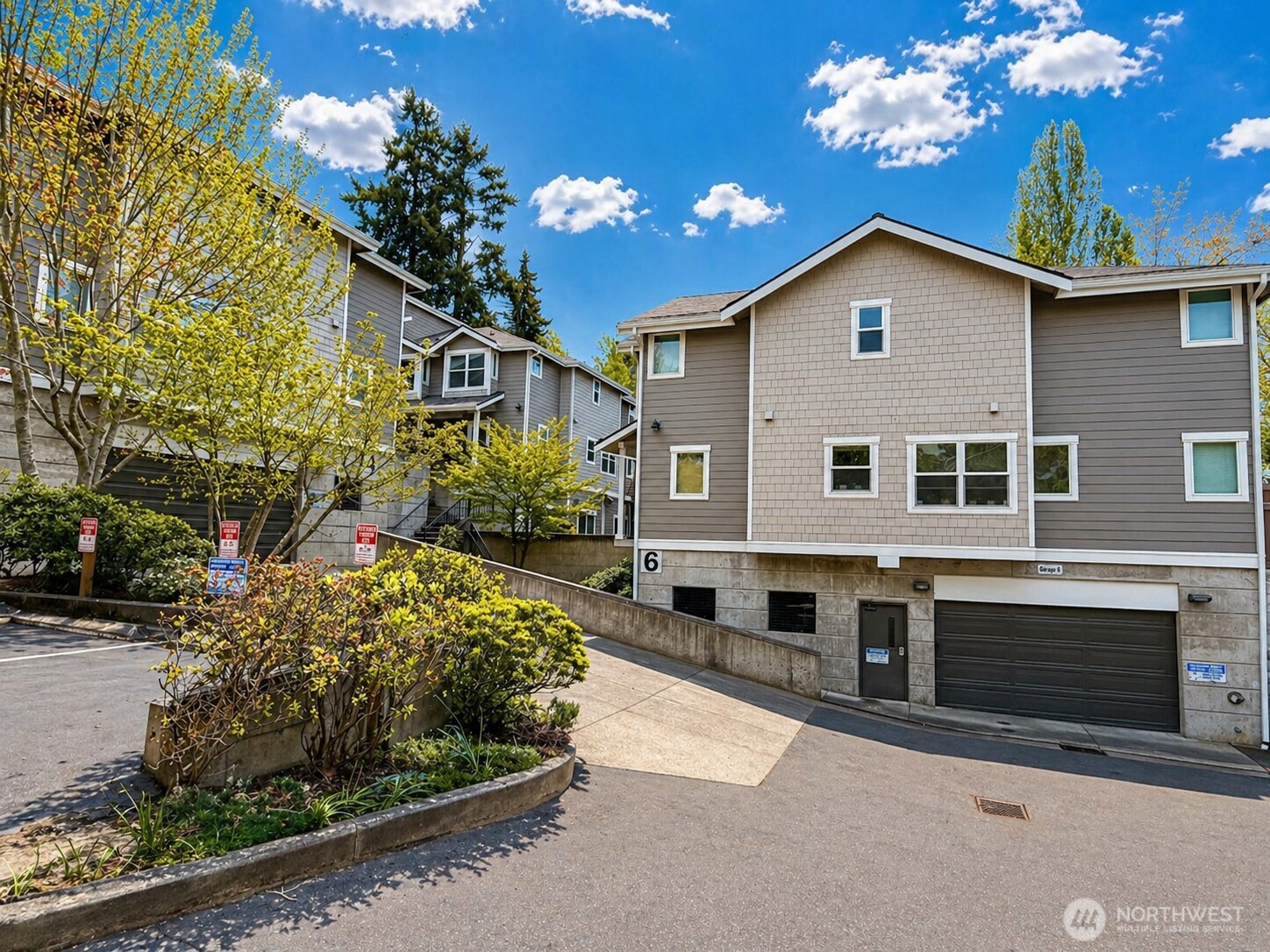 7322 Rainier Avenue S Seattle WA 98118