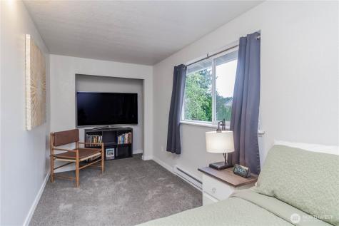 12312 121st Street E Puyallup WA 98374