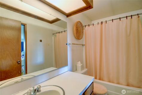 1 Lake Louise Drive Bellingham WA 98229
