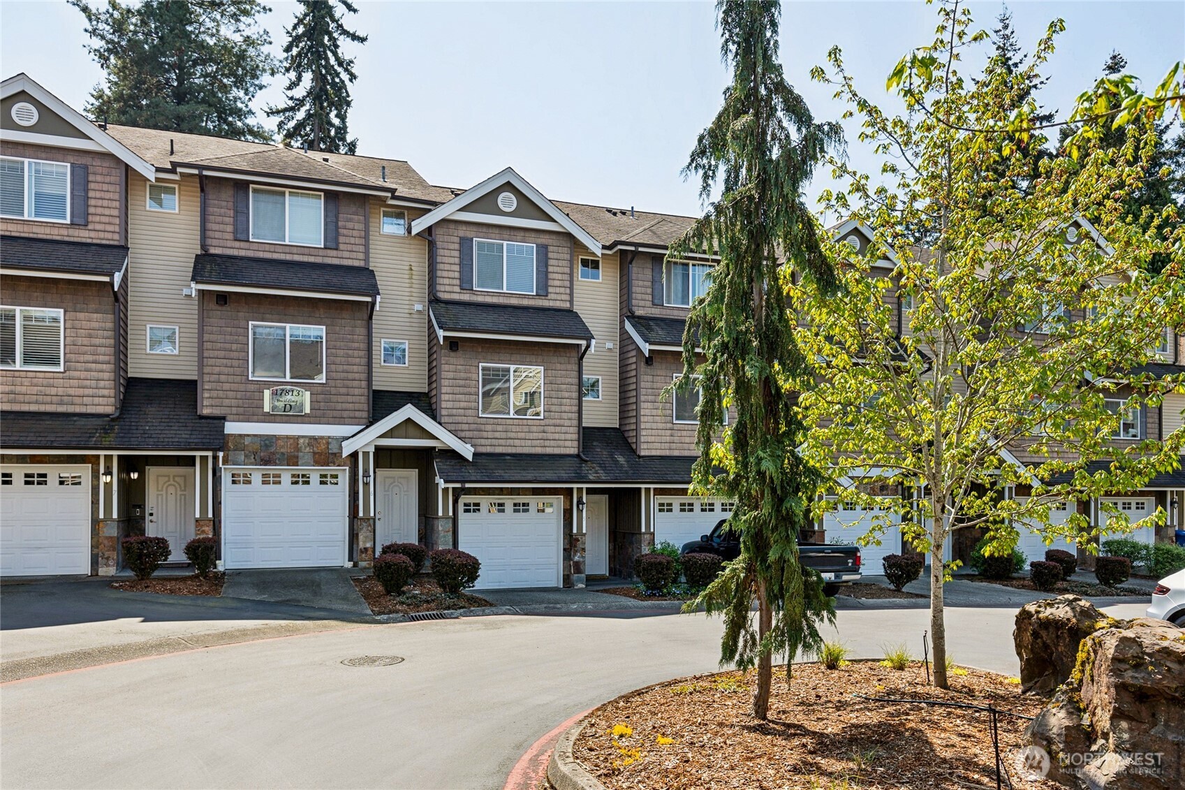 17813 80th Avenue NE Kenmore WA 98028