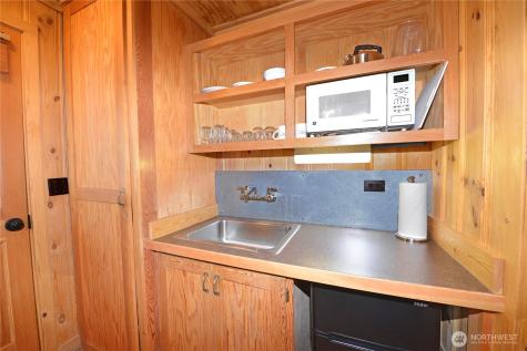 17798 Highway 20 Mazama WA 98833