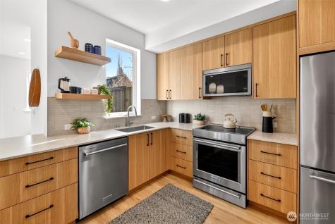 2851 NW 70th Street Seattle WA 98117