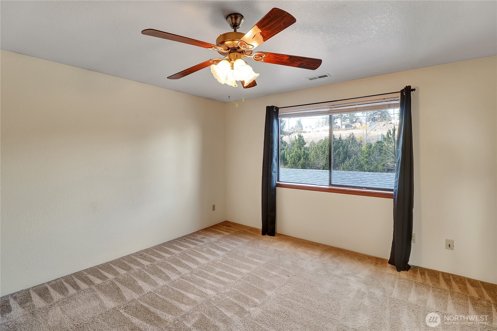 31080 Sr 20 Oak Harbor WA 98277