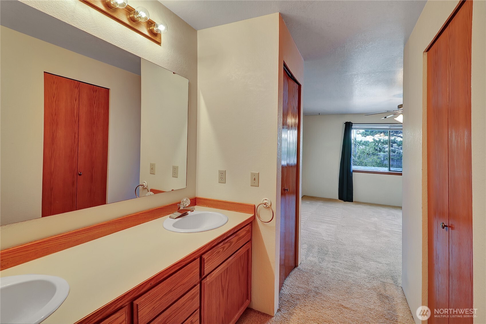31080 Sr 20 Oak Harbor WA 98277