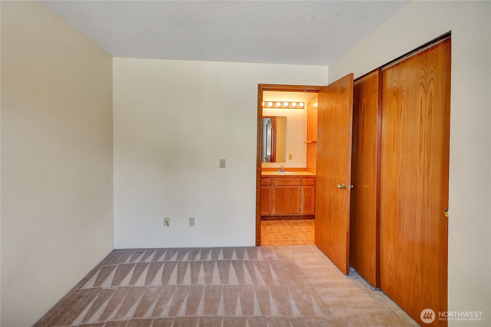 31080 Sr 20 Oak Harbor WA 98277