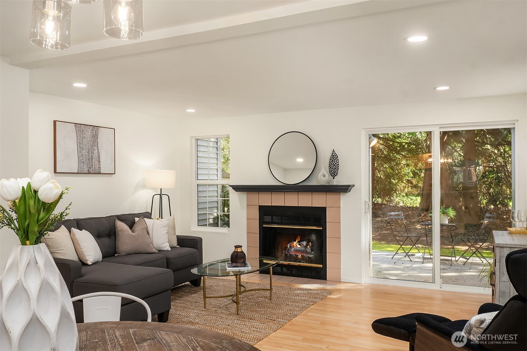 15600 116th Avenue NE Bothell WA 98011