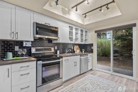 2001 E Yesler Way Seattle WA 98122