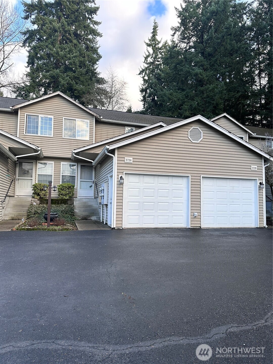 5726 99th Street Ct E Puyallup WA 98373