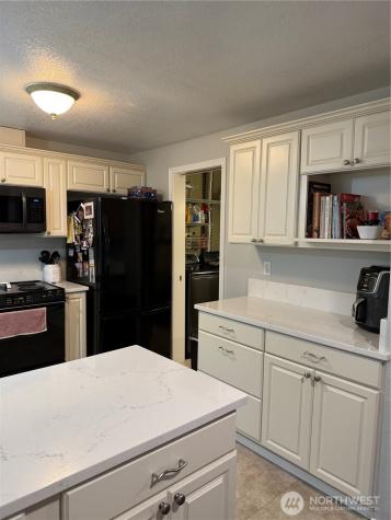 5726 99th Street Ct E Puyallup WA 98373