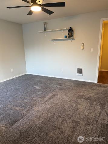 5726 99th Street Ct E Puyallup WA 98373
