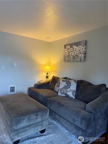 5726 99th Street Ct E Puyallup WA 98373
