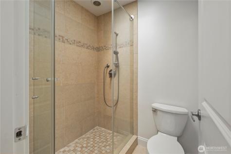 10407 NE 17th Street Bellevue WA 98004