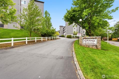 1318 37th Street Everett WA 98201