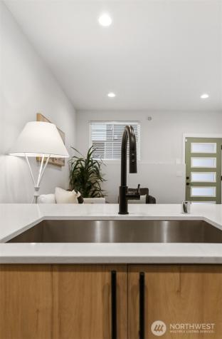1913 15th Avenue S Seattle WA 98144