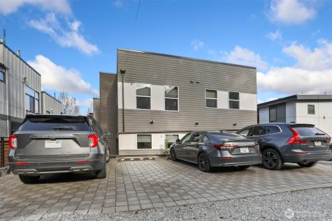 1913 15th Avenue S Seattle WA 98144