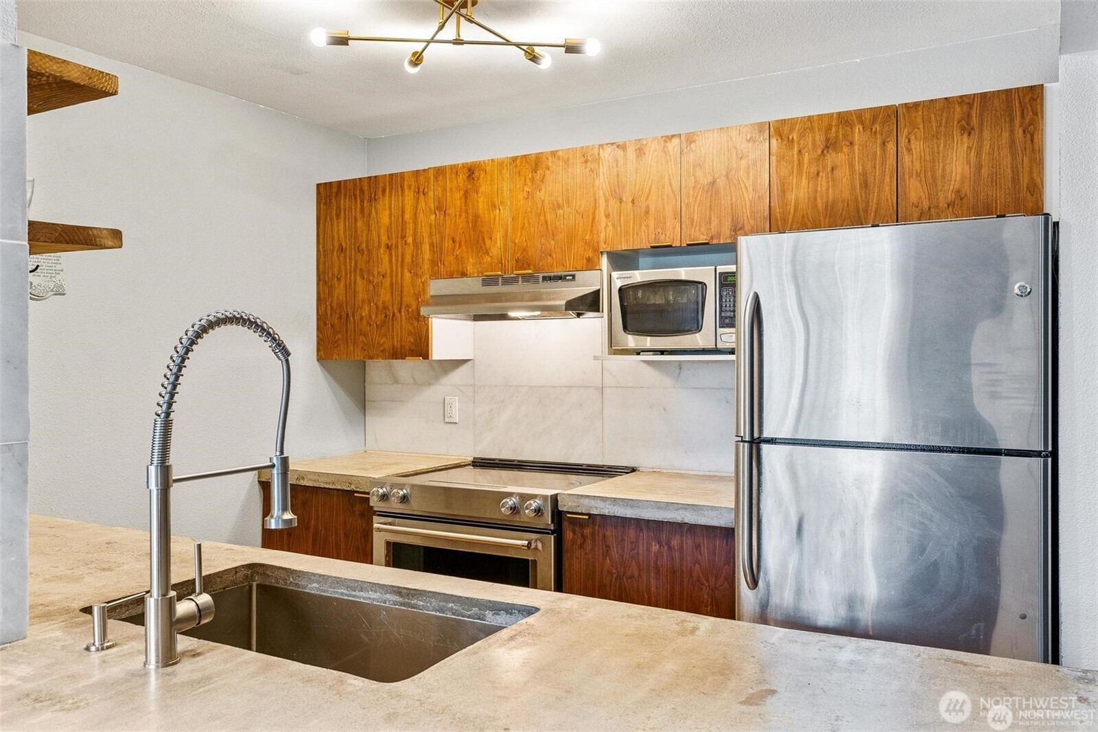 15415 W 35th Avenue W Lynnwood WA 98087