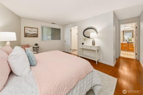 16929 Inglewood Road NE Kenmore WA 98028