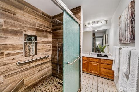 16929 Inglewood Road NE Kenmore WA 98028