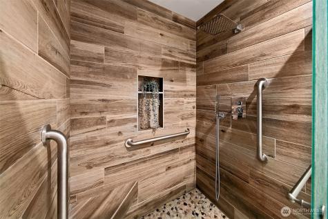 16929 Inglewood Road NE Kenmore WA 98028