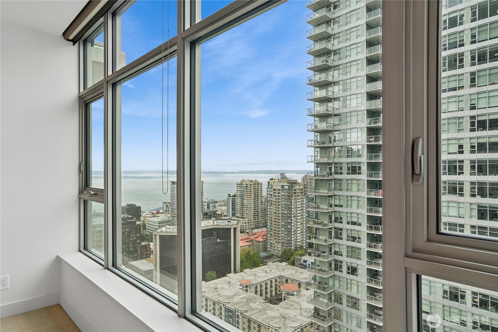588 Bell Street Seattle WA 98121