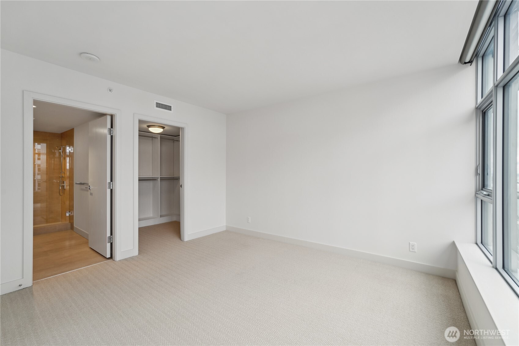 588 Bell Street Seattle WA 98121