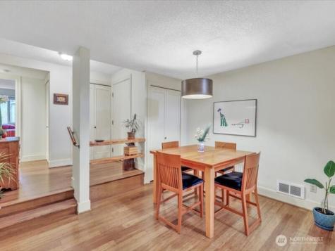 4629 W Lake Sammamish Parkway SE Issaquah WA 98027