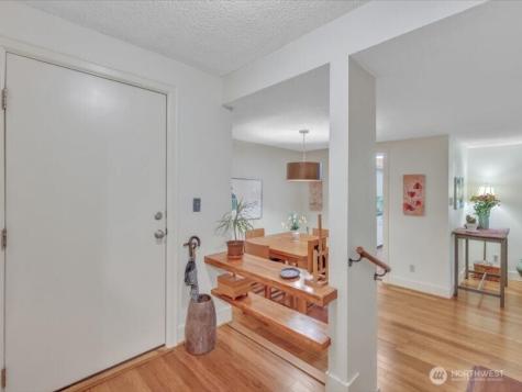 4629 W Lake Sammamish Parkway SE Issaquah WA 98027