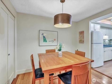 4629 W Lake Sammamish Parkway SE Issaquah WA 98027