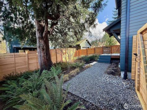 10421 41st Avenue SW Seattle WA 98146