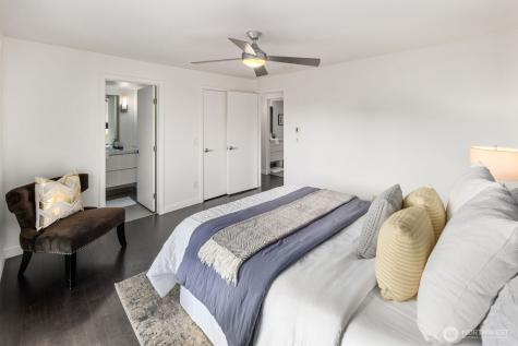 3905 4th Avenue NE Seattle WA 98105