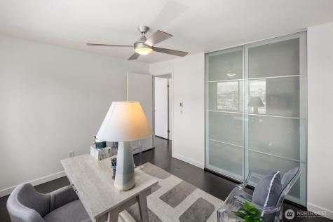 3905 4th Avenue NE Seattle WA 98105