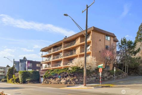 3905 4th Avenue NE Seattle WA 98105