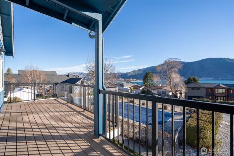 744 Wapato Way Manson WA 98831