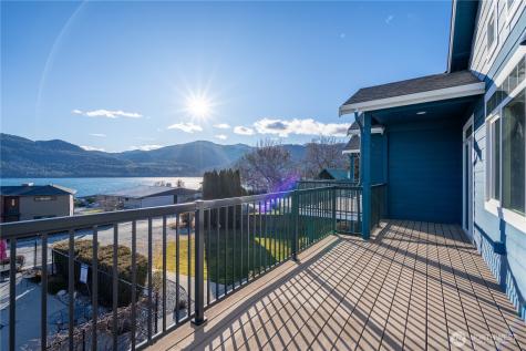 744 Wapato Way Manson WA 98831