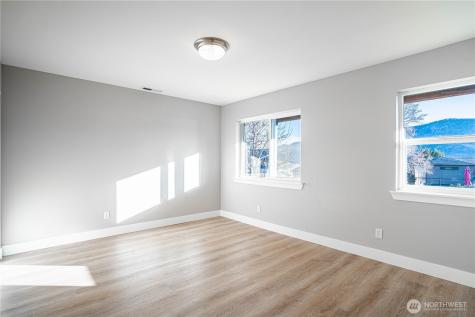 744 Wapato Way Manson WA 98831