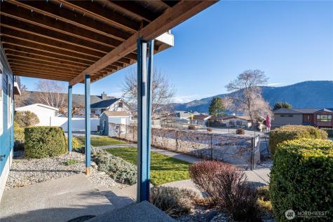 744 Wapato Way Manson WA 98831
