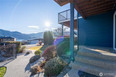 744 Wapato Way Manson WA 98831