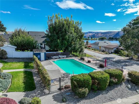 744 Wapato Way Manson WA 98831
