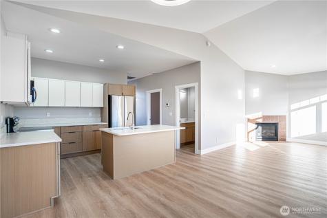 744 Wapato Way Manson WA 98831