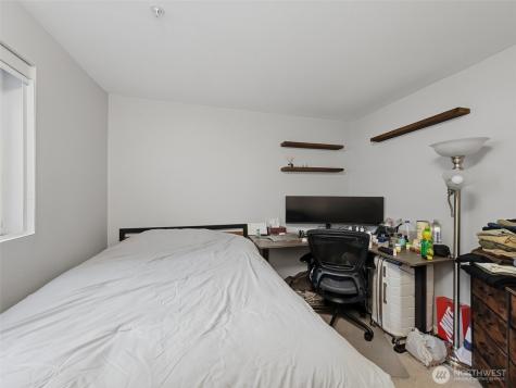 18501 SE Newport Way Issaquah WA 98027