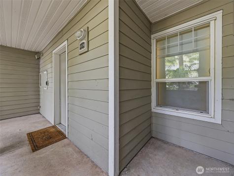 18501 SE Newport Way Issaquah WA 98027
